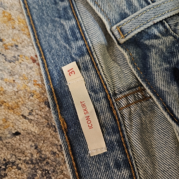 Levi's Blue Jean Shorts Distressed Cut-Off Style - Picture 6 of 6